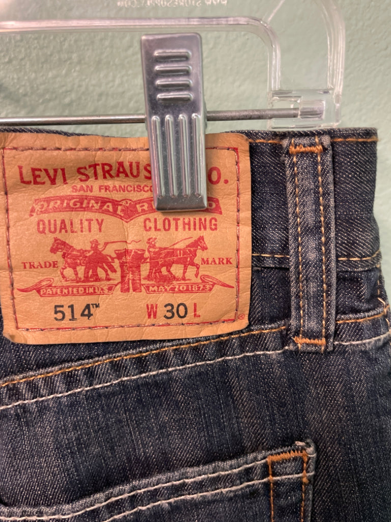 Levi's NEW Slim Straight Shorts Size 30 100% Cotton $40.00 6D
