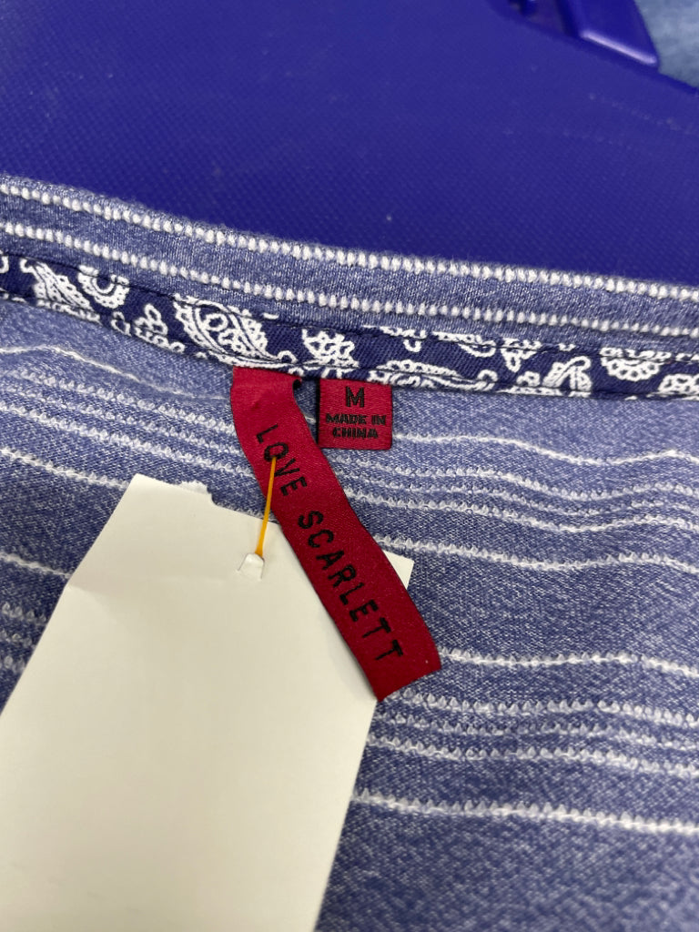 Love Scarlett Size M Top Buttons Blue Stripe Textured 4B