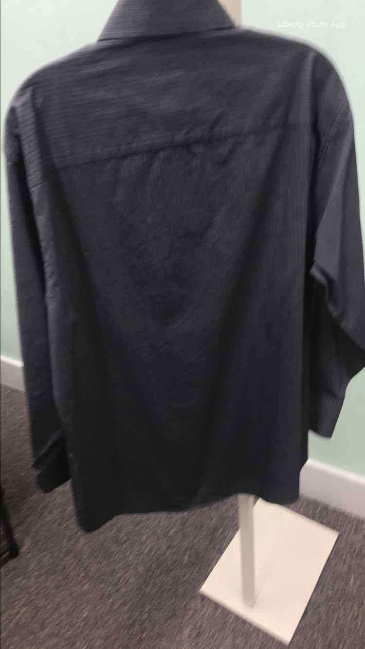 Men's Kenneth Cole Reaction Grey Button Up Dress Shirt Size M 2A