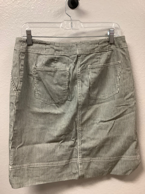 TALBOTS Women's Pinstripe Size 4 Green Stripe Skirt Knee Length Pockets 5A