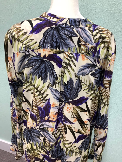 5 48 Long Sleeve Floral Shirt and Camisole Size S 2C