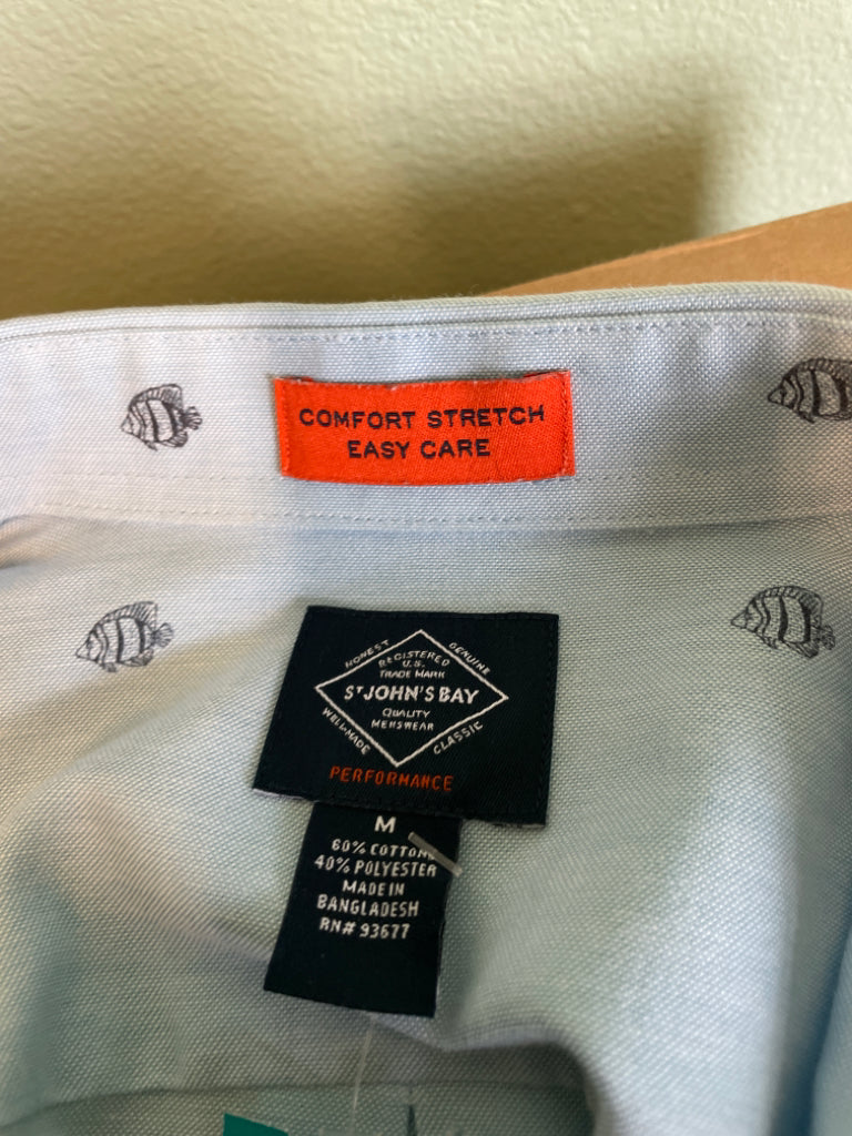 St John's Bay Comfort Stretch Easy Care SS Button Up Size M Blue with Fish 5H