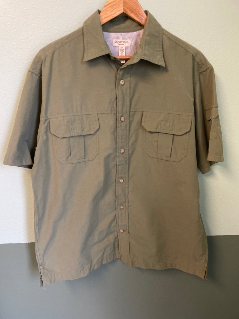 St. Johns Bay Cape Back Button Up Breathable Shirt Size M Green 6A