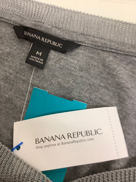 NWT Banana Republic Grey Long Sleeve Viscose Top Size M V Neck $49.50