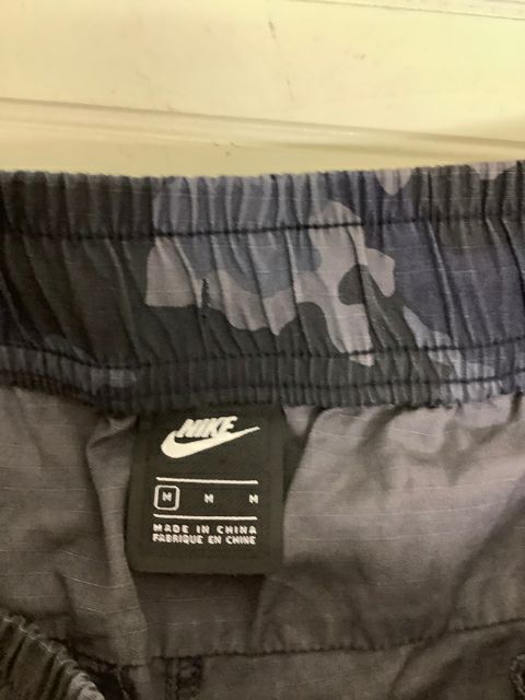 Nike Size M NSW Camo Woven Loose Fit Jogger Pants 930253-475