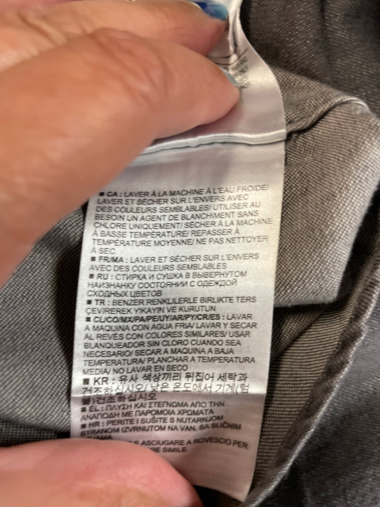 Banana Repubic NWT LS Soft Wash Grey Denim Shirt Button Front Pockets Size M