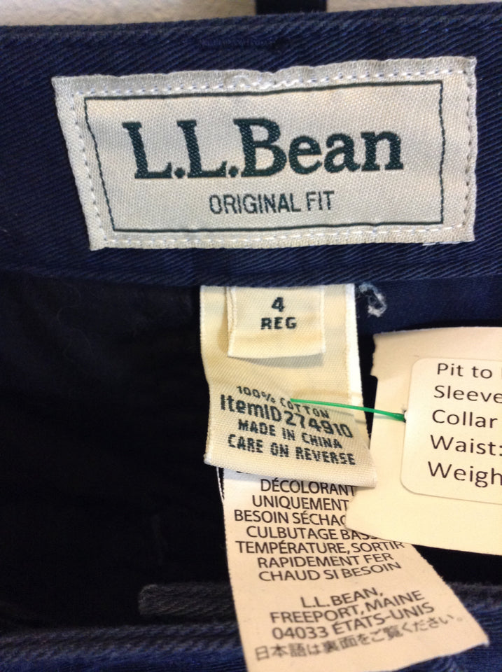 L.L. Bean Size 4 Original Fit Navy Blue Bermuda Shorts  2H